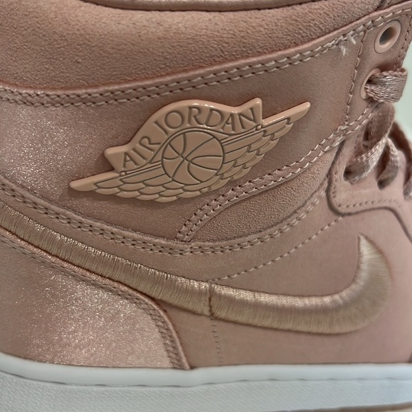 NEW Air Jordan 1 Retro High women - Picture 6 of 8